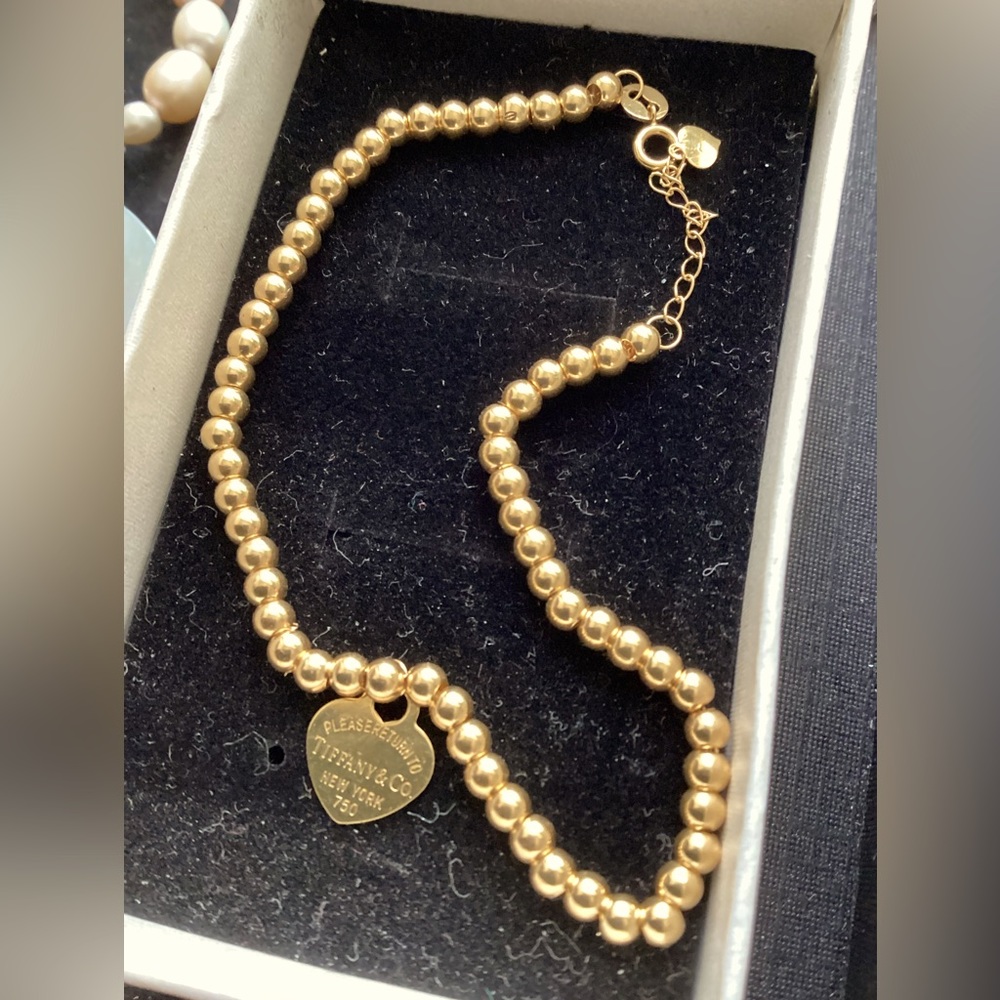 18 K-inspired design of Tiffany&Company